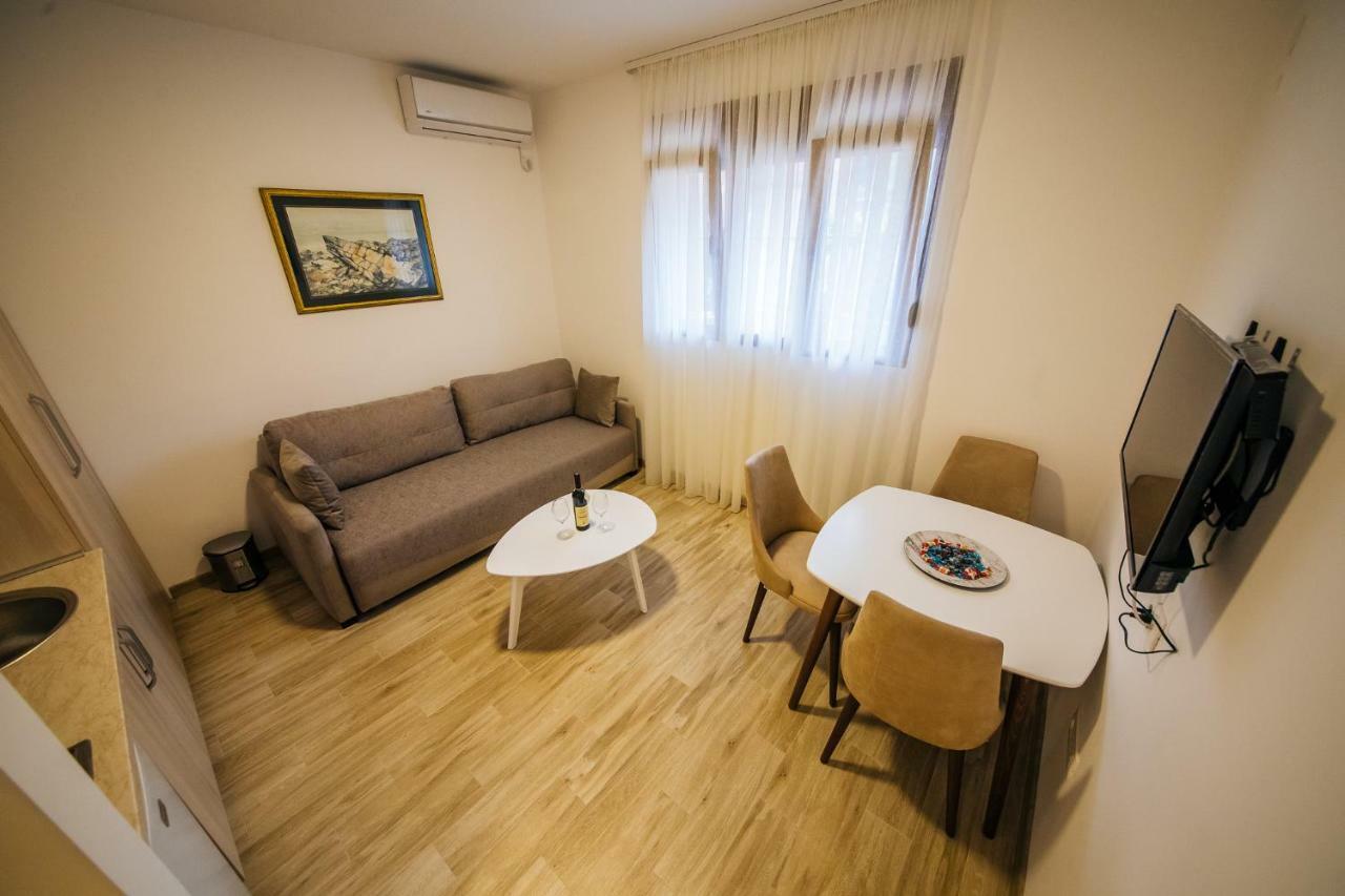 Apartments Vojislav Virpazar Eksteriør billede